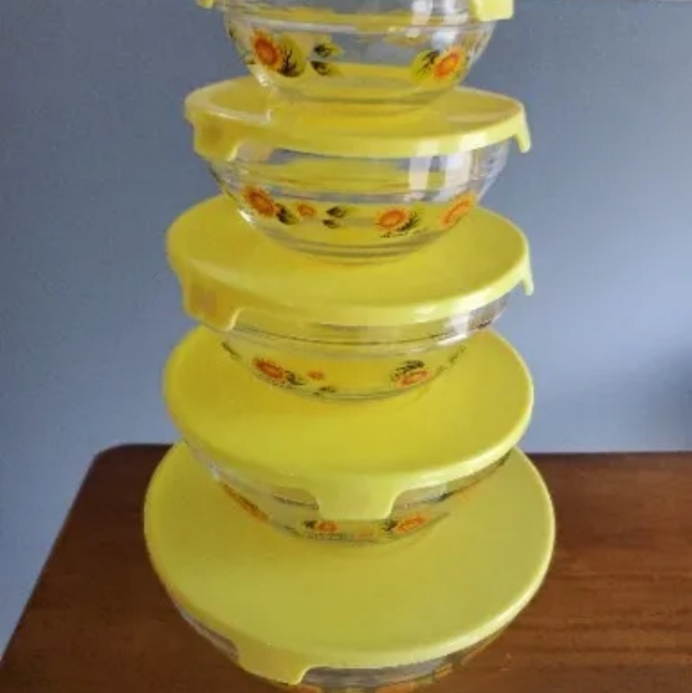 Glass Bowls Set & Lids Flower Dute Sun Flower Nesting Bowls Lot Of 5